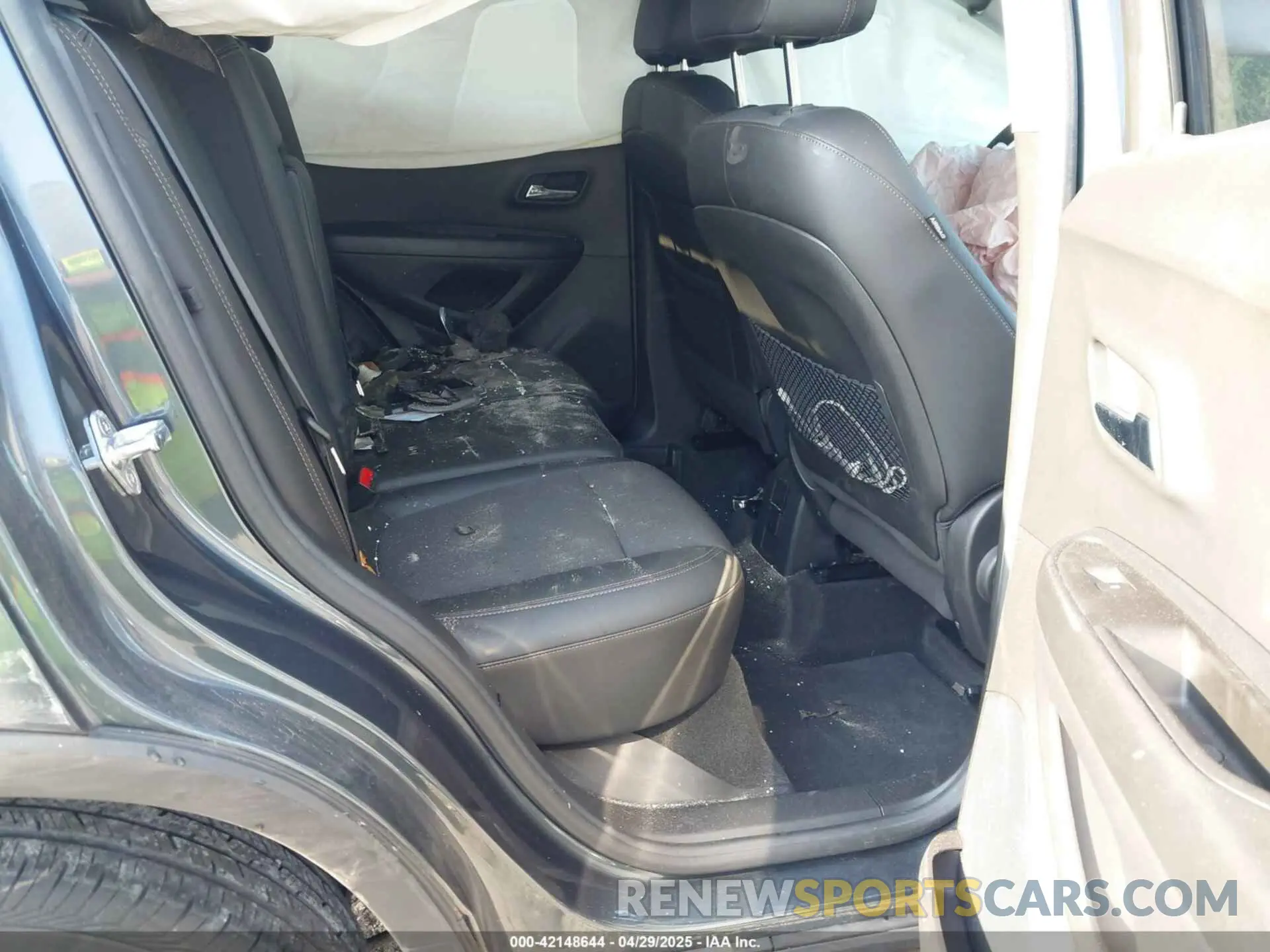 8 Фотография поврежденного автомобиля KL7CJLSM5NB530968 CHEVROLET TRAX 2022