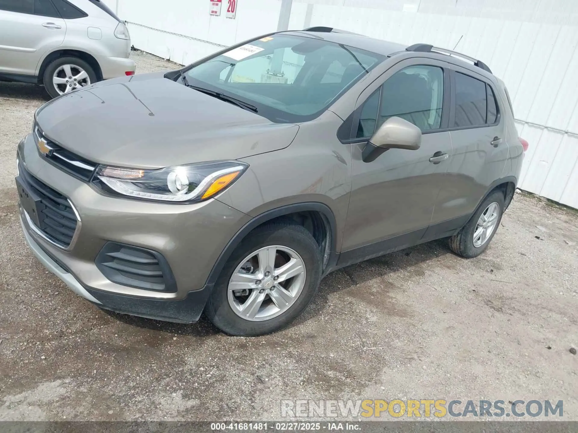 2 Фотография поврежденного автомобиля KL7CJLSM5NB563579 CHEVROLET TRAX 2022