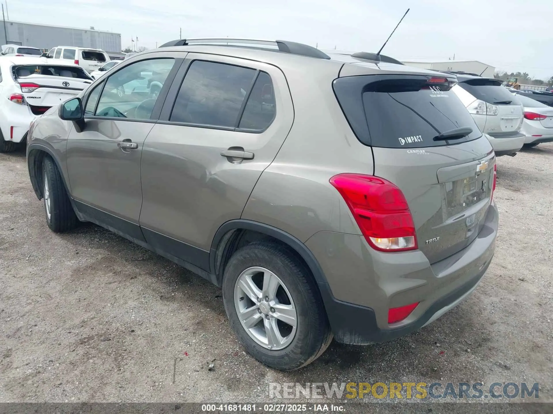 3 Фотография поврежденного автомобиля KL7CJLSM5NB563579 CHEVROLET TRAX 2022