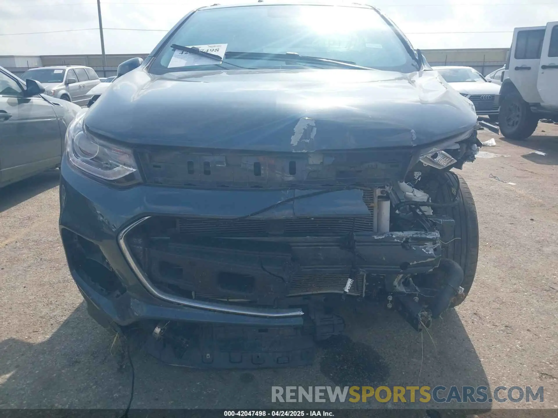 11 Photograph of a damaged car KL7CJLSM6NB568077 CHEVROLET TRAX 2022