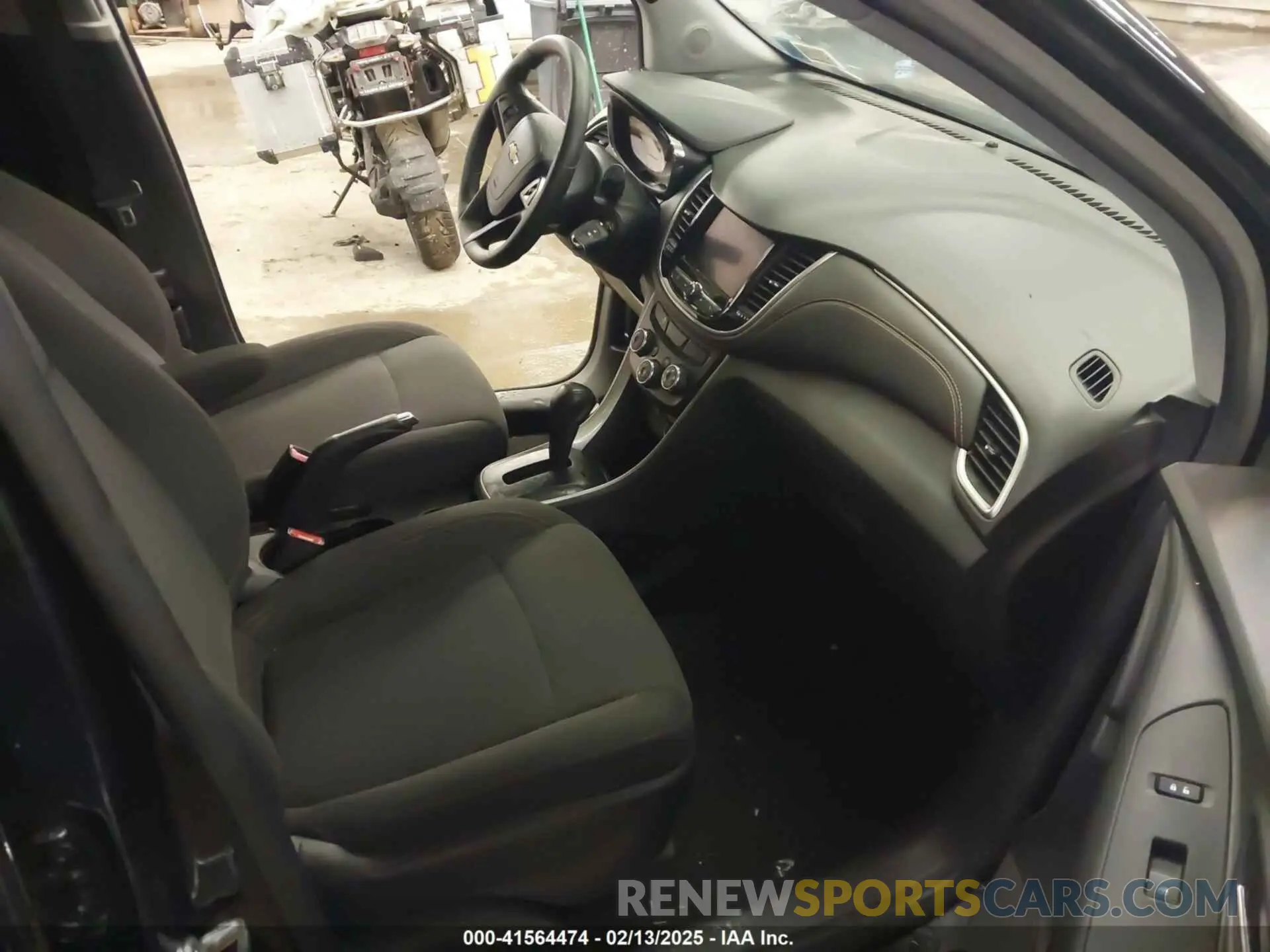 5 Photograph of a damaged car KL7CJNSM5NB503037 CHEVROLET TRAX 2022