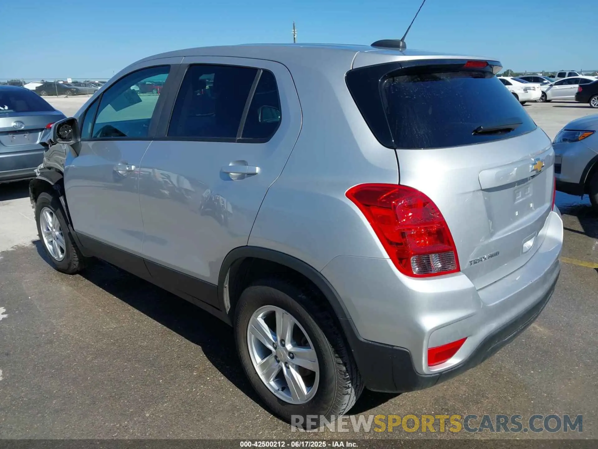3 Photograph of a damaged car KL7CJNSM5NB503071 CHEVROLET TRAX 2022