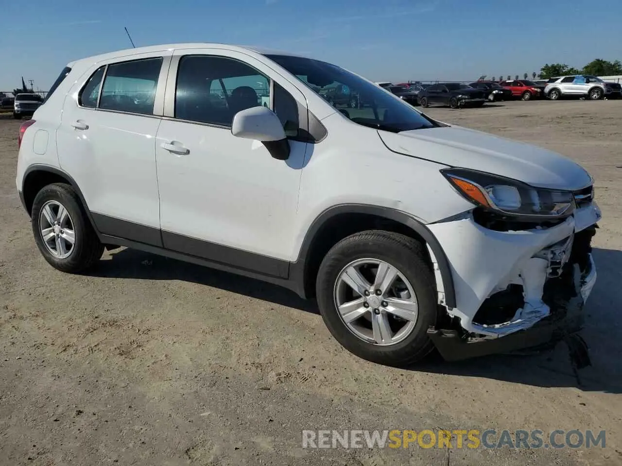 4 Photograph of a damaged car KL7CJNSM8NB506546 CHEVROLET TRAX 2022
