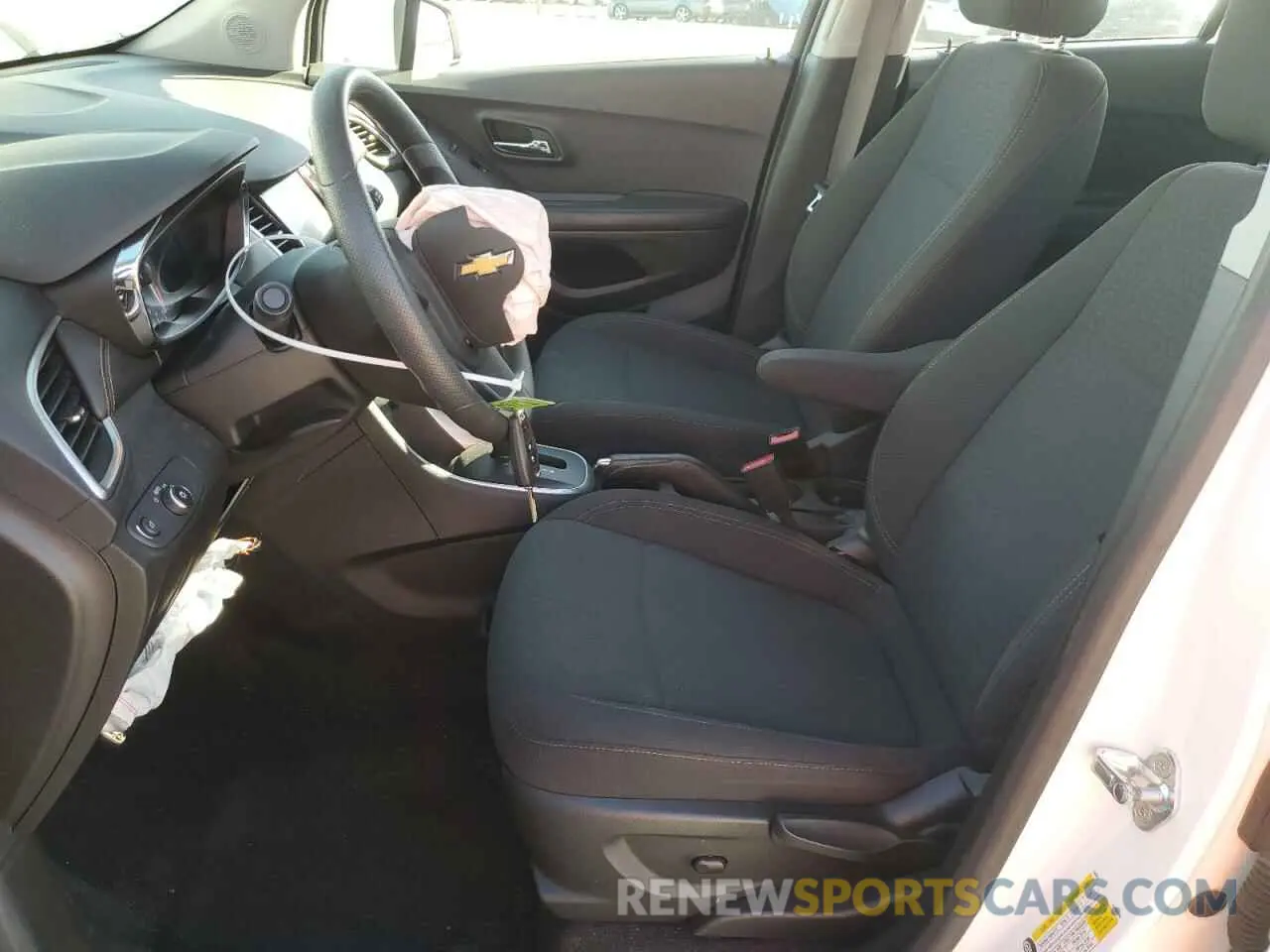 7 Photograph of a damaged car KL7CJNSM8NB506546 CHEVROLET TRAX 2022
