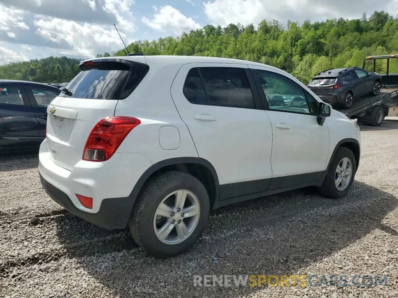 3 Photograph of a damaged car KL7CJNSM9NB509617 CHEVROLET TRAX 2022