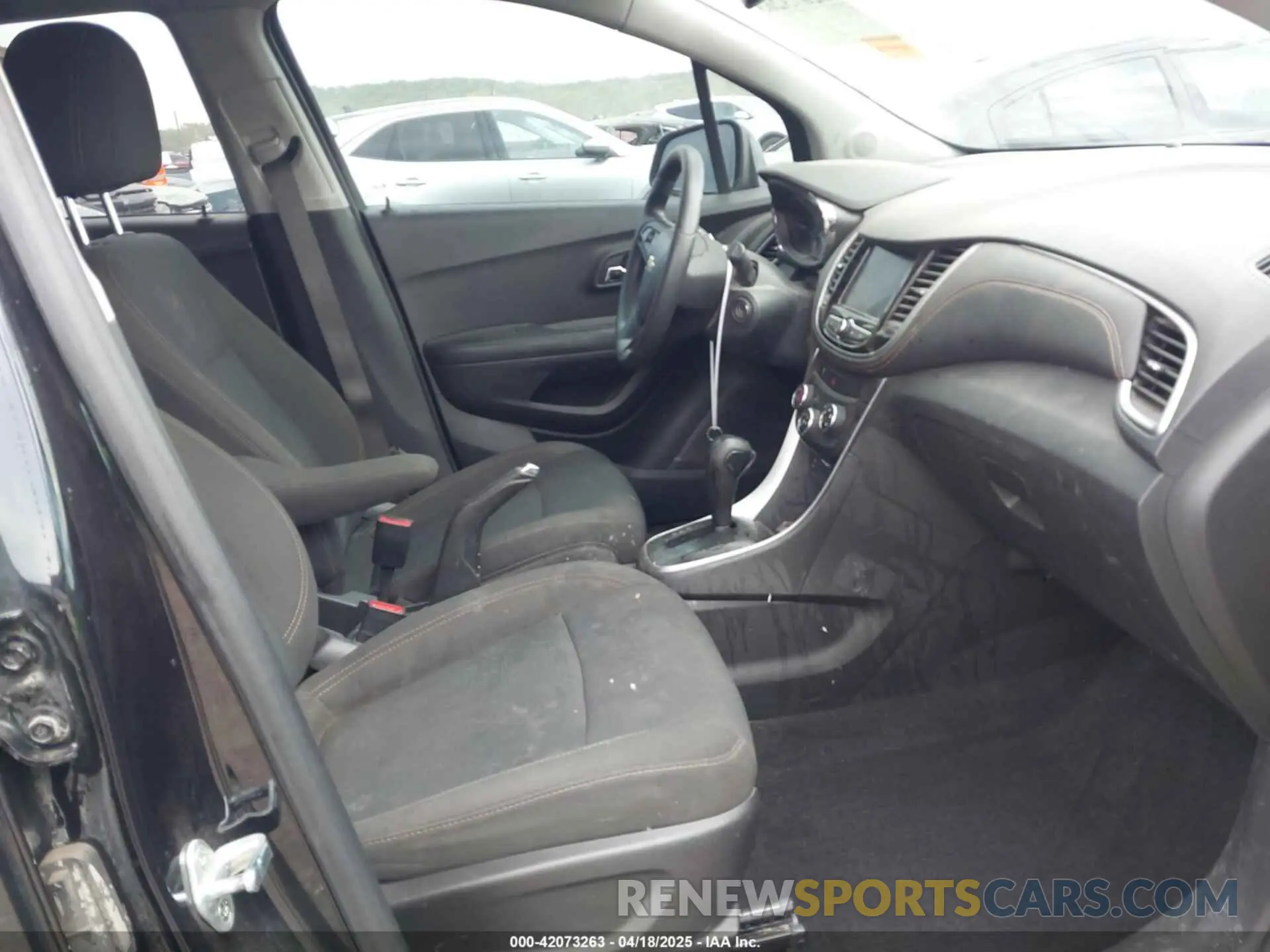 5 Фотография поврежденного автомобиля KL7CJNSMXNB503258 CHEVROLET TRAX 2022