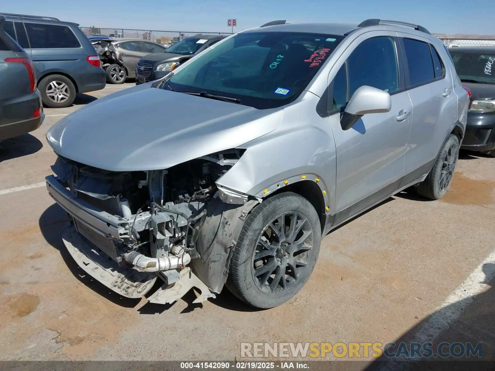 2 Фотография поврежденного автомобиля KL7CJPSM0NB561407 CHEVROLET TRAX 2022