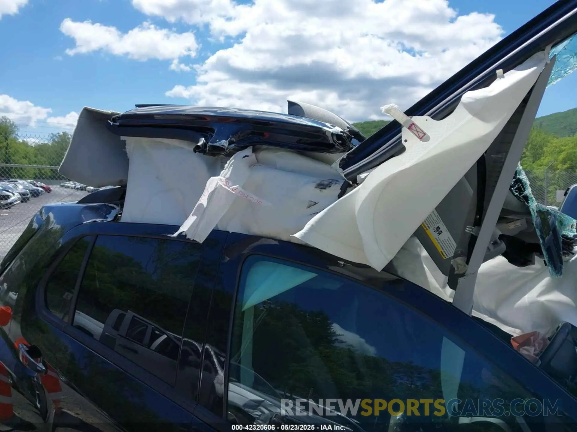 14 Фотография поврежденного автомобиля KL7CJPSM1NB520493 CHEVROLET TRAX 2022