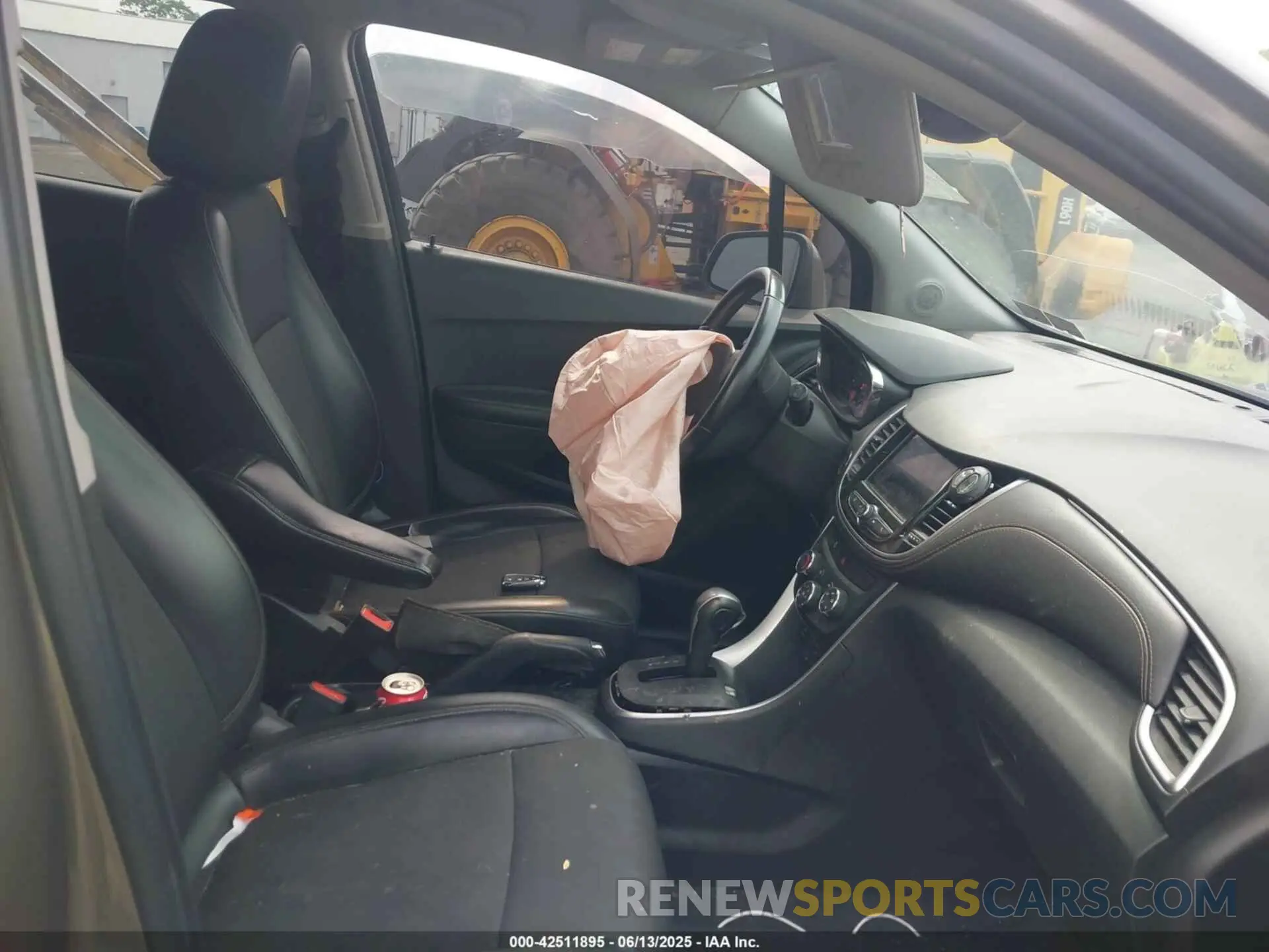 5 Photograph of a damaged car KL7CJPSM1NB524916 CHEVROLET TRAX 2022