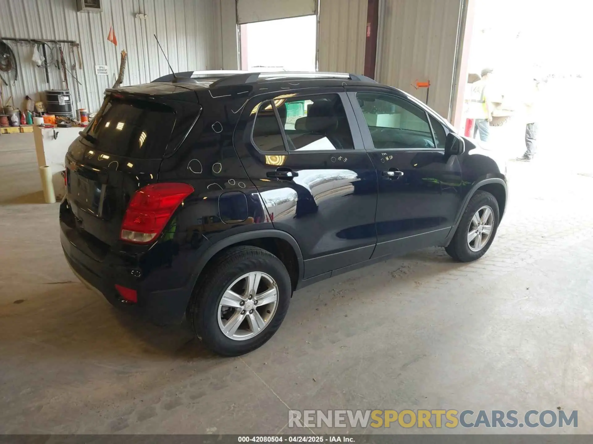 4 Фотография поврежденного автомобиля KL7CJPSM1NB563974 CHEVROLET TRAX 2022