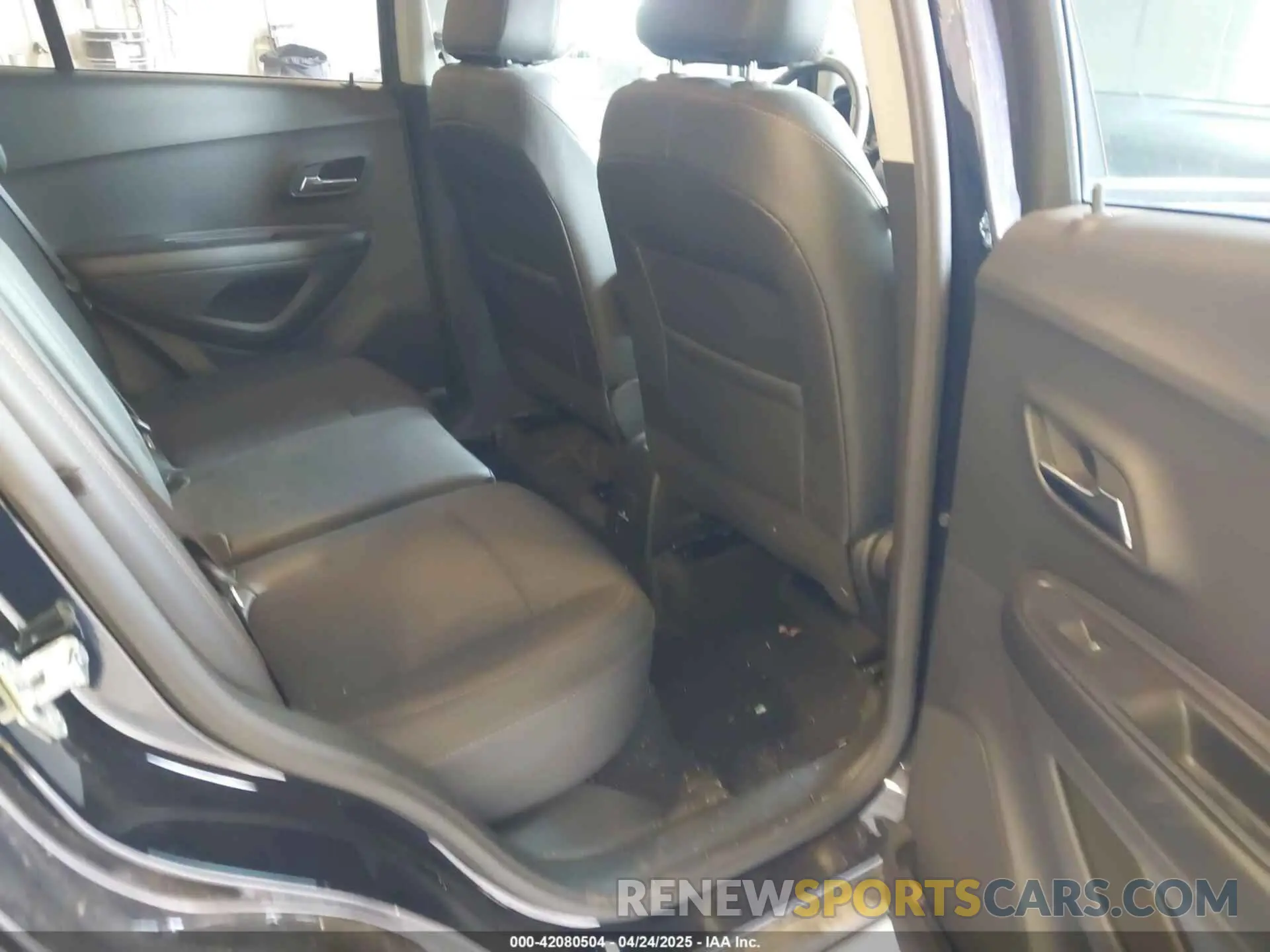 8 Фотография поврежденного автомобиля KL7CJPSM1NB563974 CHEVROLET TRAX 2022