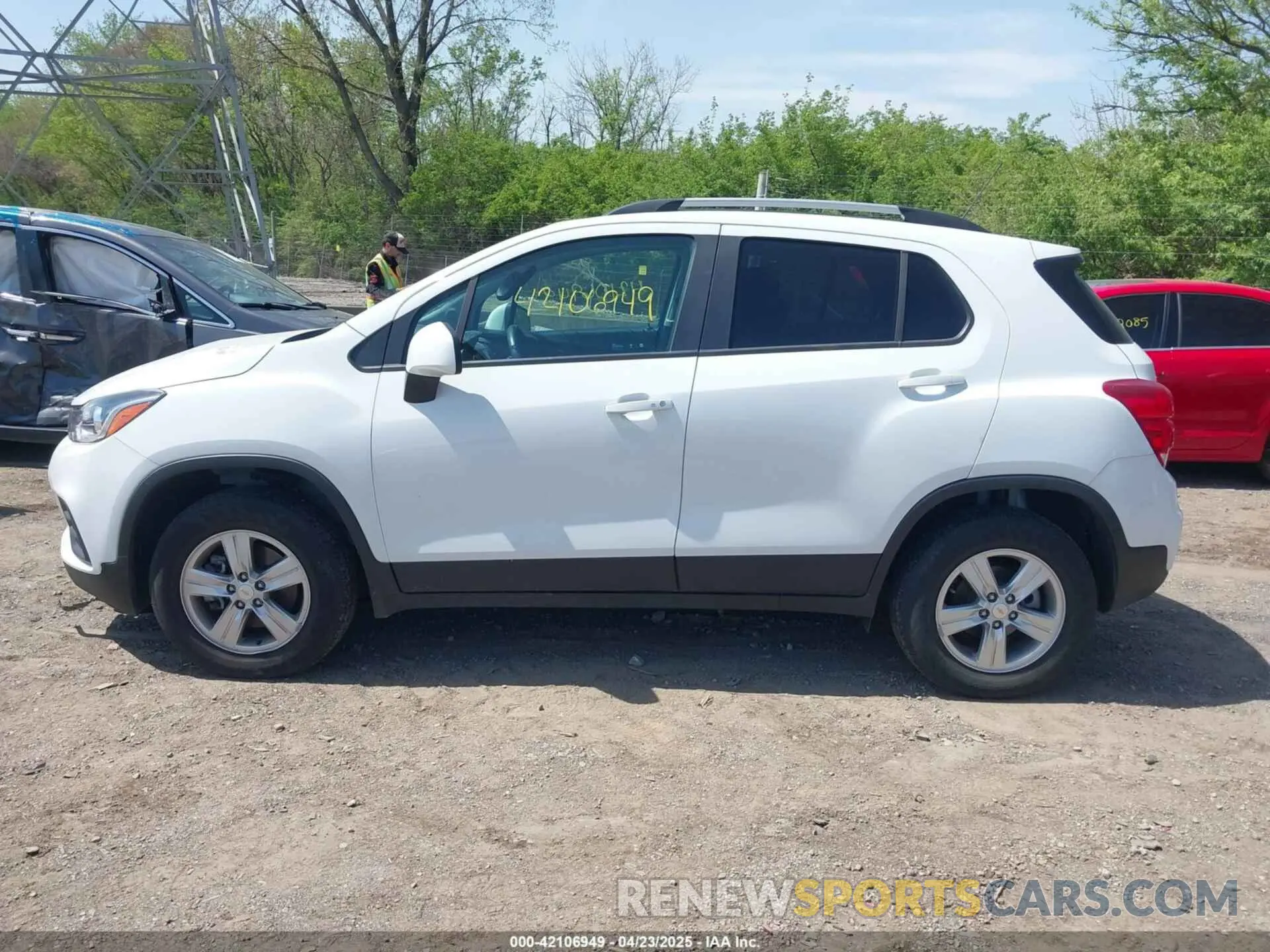 14 Фотография поврежденного автомобиля KL7CJPSM1NB569189 CHEVROLET TRAX 2022