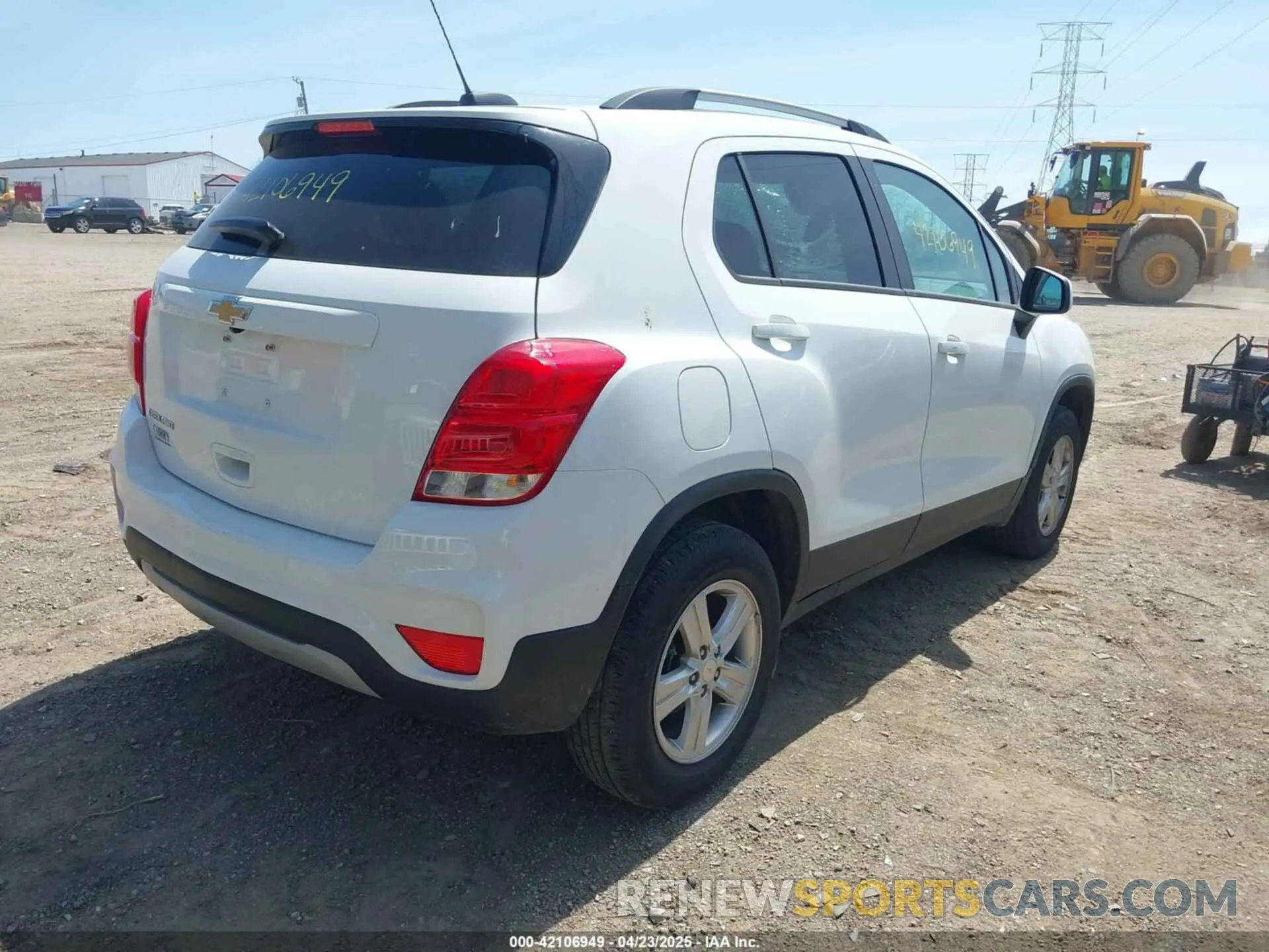 4 Фотография поврежденного автомобиля KL7CJPSM1NB569189 CHEVROLET TRAX 2022