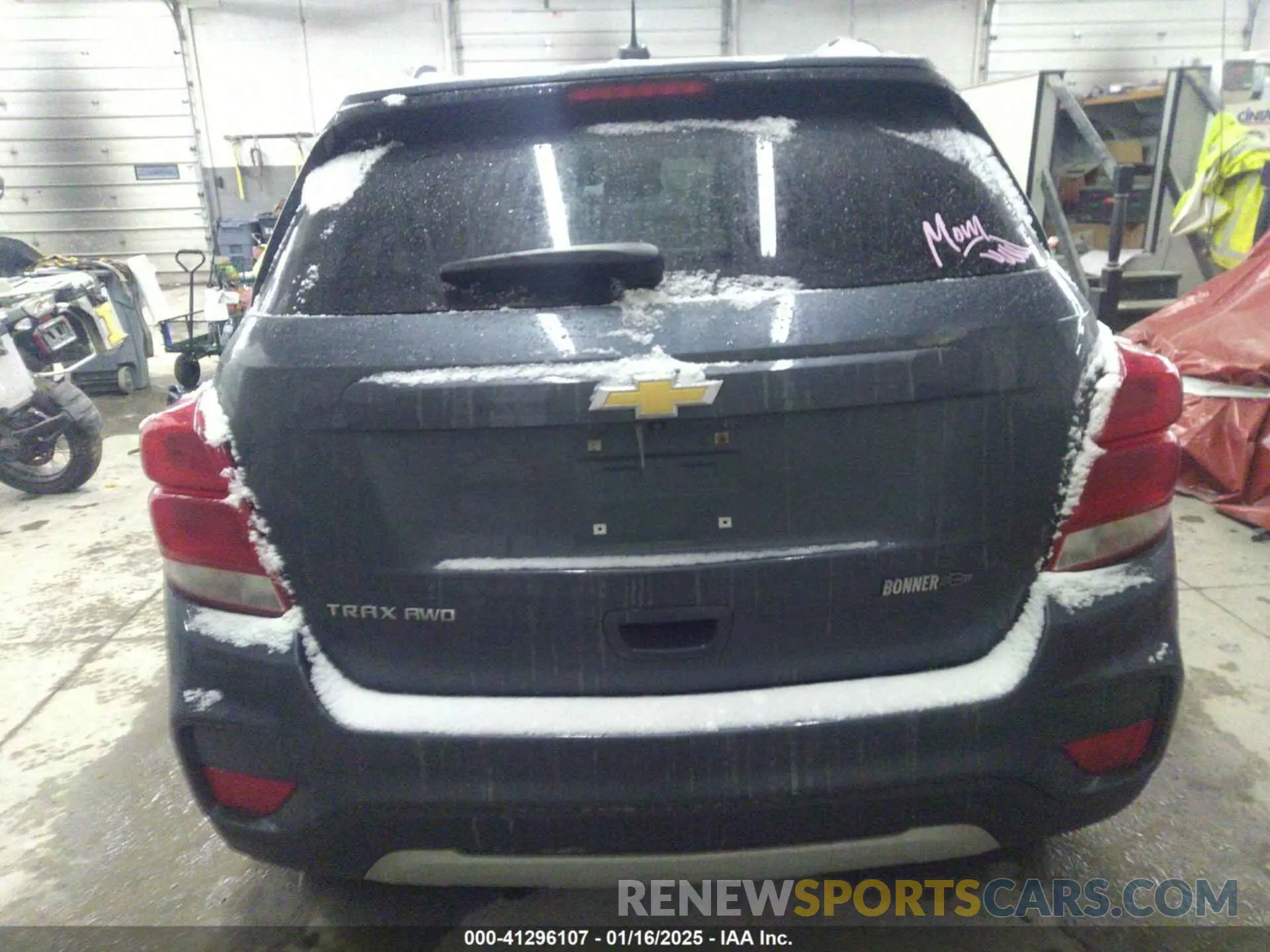 17 Photograph of a damaged car KL7CJPSM2NB507333 CHEVROLET TRAX 2022