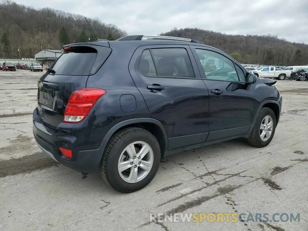 3 Фотография поврежденного автомобиля KL7CJPSM2NB530059 CHEVROLET TRAX 2022