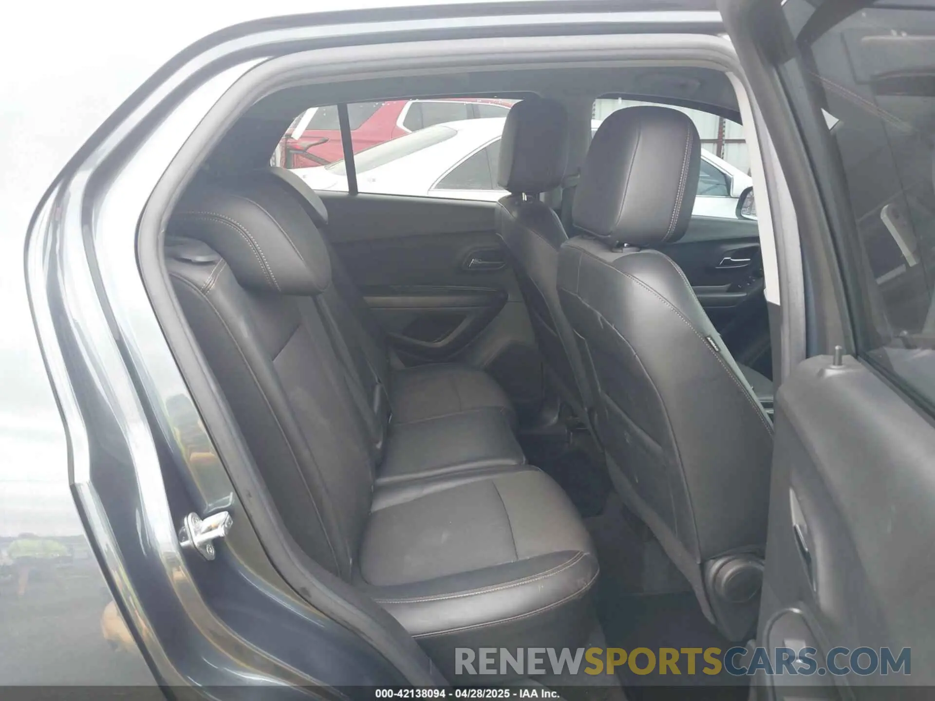 8 Фотография поврежденного автомобиля KL7CJPSM3NB506658 CHEVROLET TRAX 2022