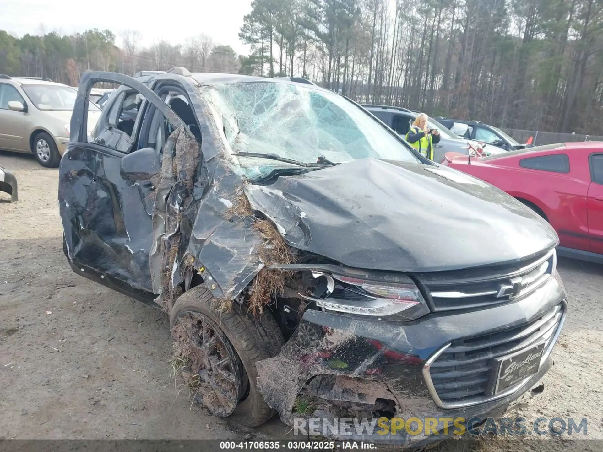1 Фотография поврежденного автомобиля KL7CJPSM4NB534680 CHEVROLET TRAX 2022