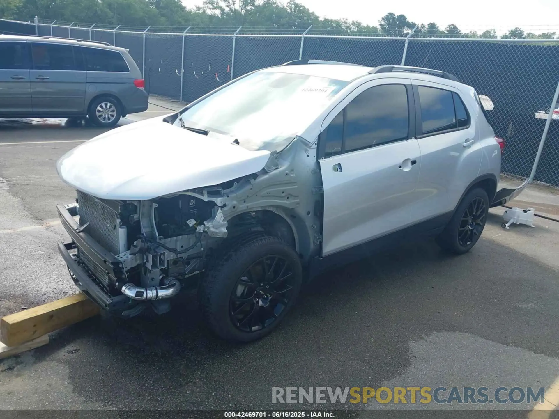 2 Photograph of a damaged car KL7CJPSM5NB537118 CHEVROLET TRAX 2022