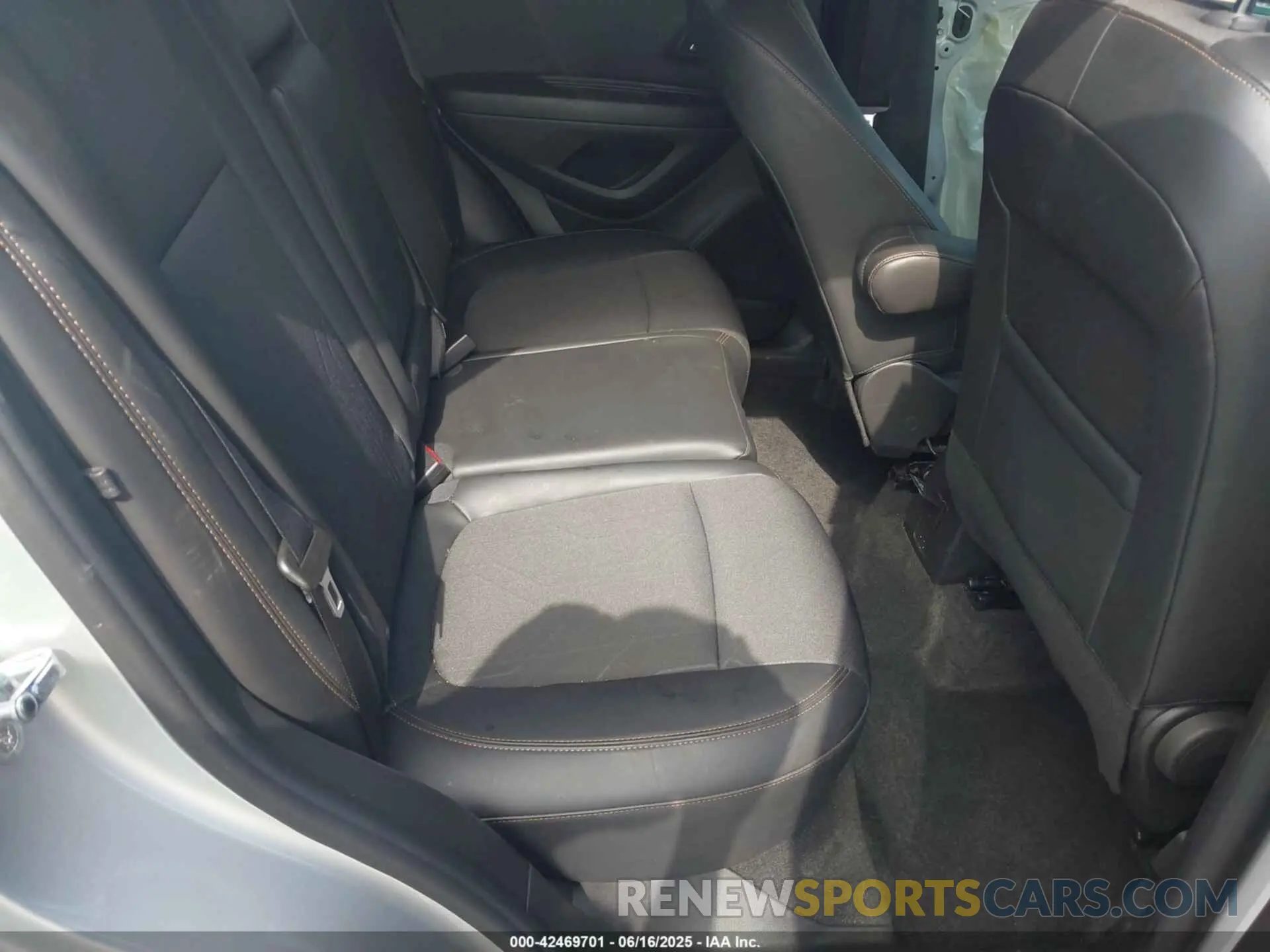 8 Photograph of a damaged car KL7CJPSM5NB537118 CHEVROLET TRAX 2022