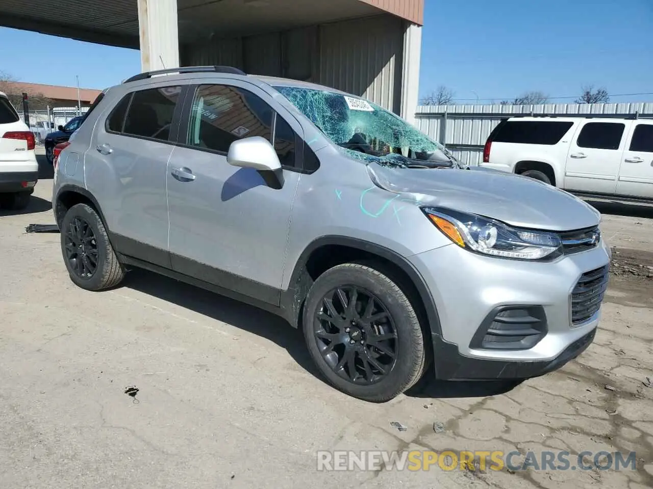 4 Photograph of a damaged car KL7CJPSM6NB505195 CHEVROLET TRAX 2022