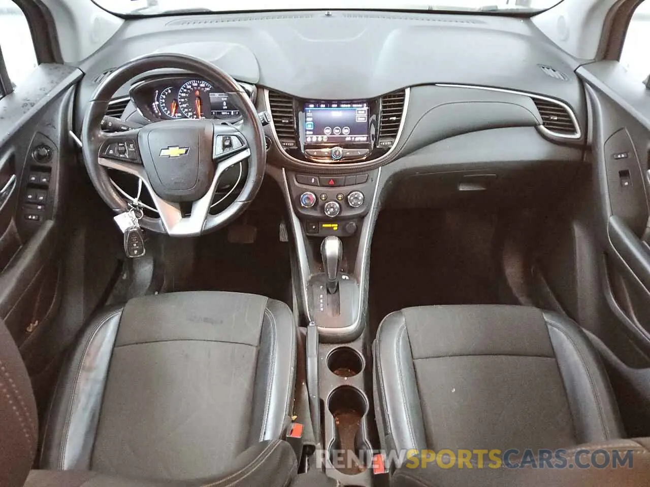 8 Photograph of a damaged car KL7CJPSM7NB520949 CHEVROLET TRAX 2022