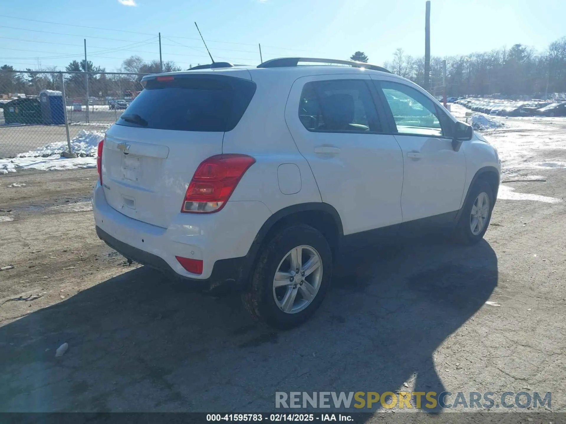 4 Photograph of a damaged car KL7CJPSM8NB517820 CHEVROLET TRAX 2022