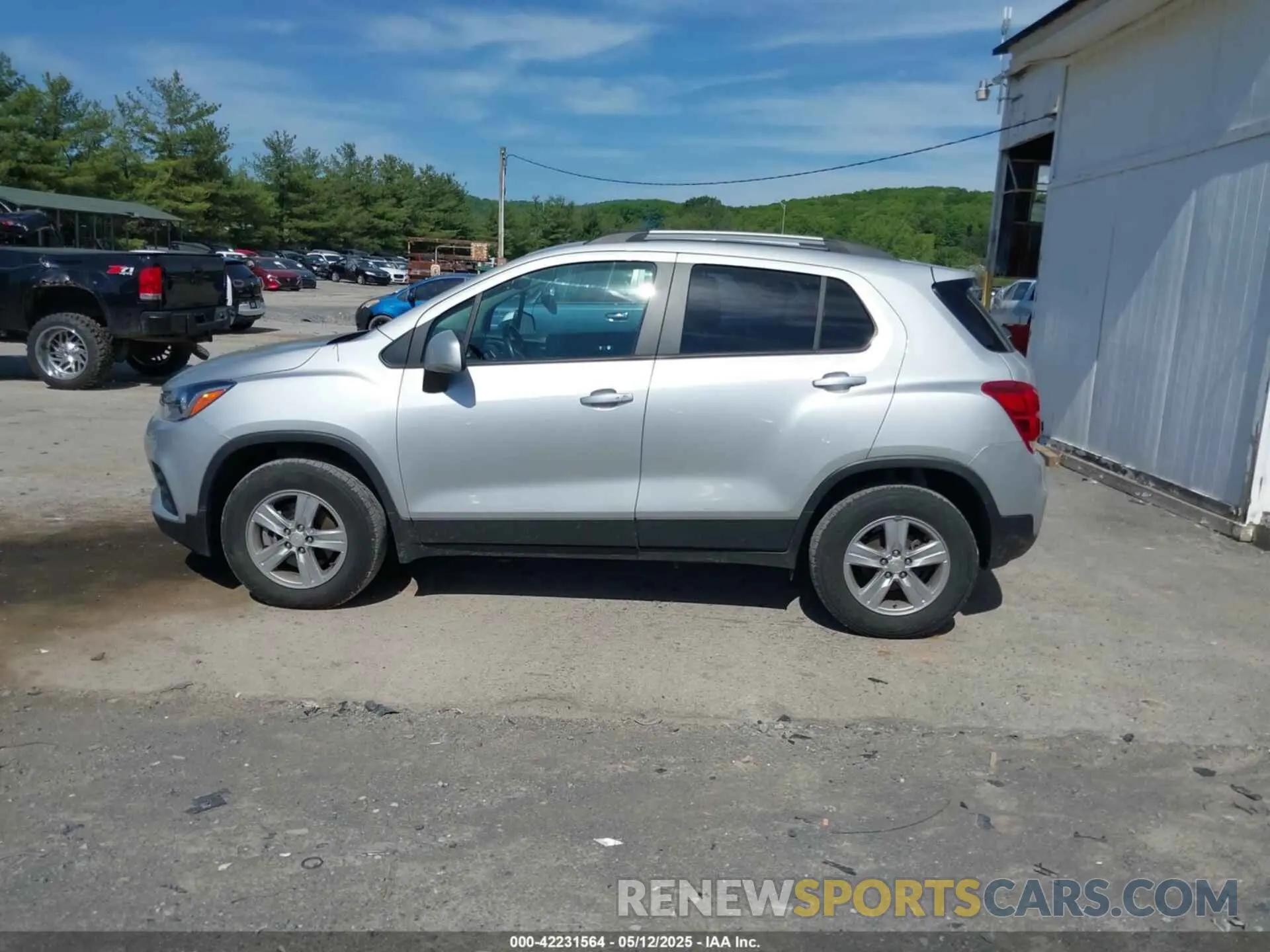 14 Photograph of a damaged car KL7CJPSM8NB560716 CHEVROLET TRAX 2022