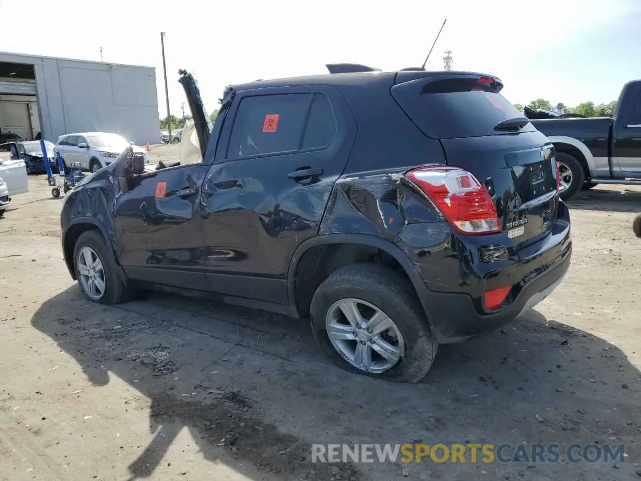 2 Photograph of a damaged car KL7CJPSM9NB541107 CHEVROLET TRAX 2022