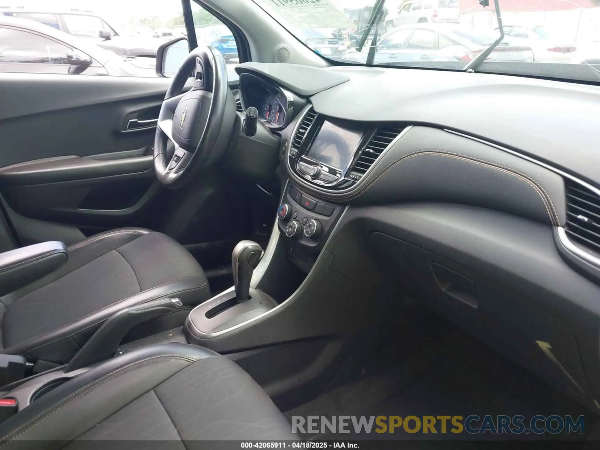 5 Photograph of a damaged car KL7CJPSMXNB513865 CHEVROLET TRAX 2022