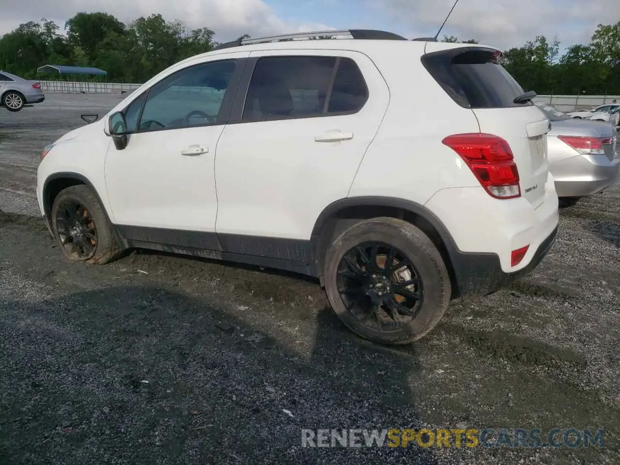 2 Photograph of a damaged car KL7CJPSMXNB536918 CHEVROLET TRAX 2022
