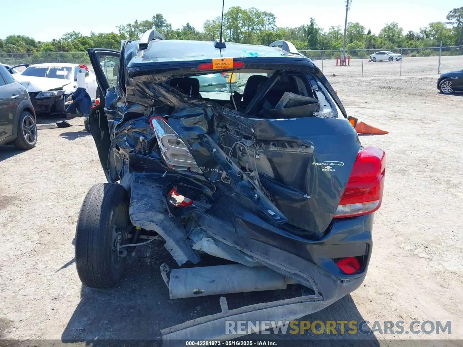 16 Photograph of a damaged car KL7CJPSMXNB557865 CHEVROLET TRAX 2022