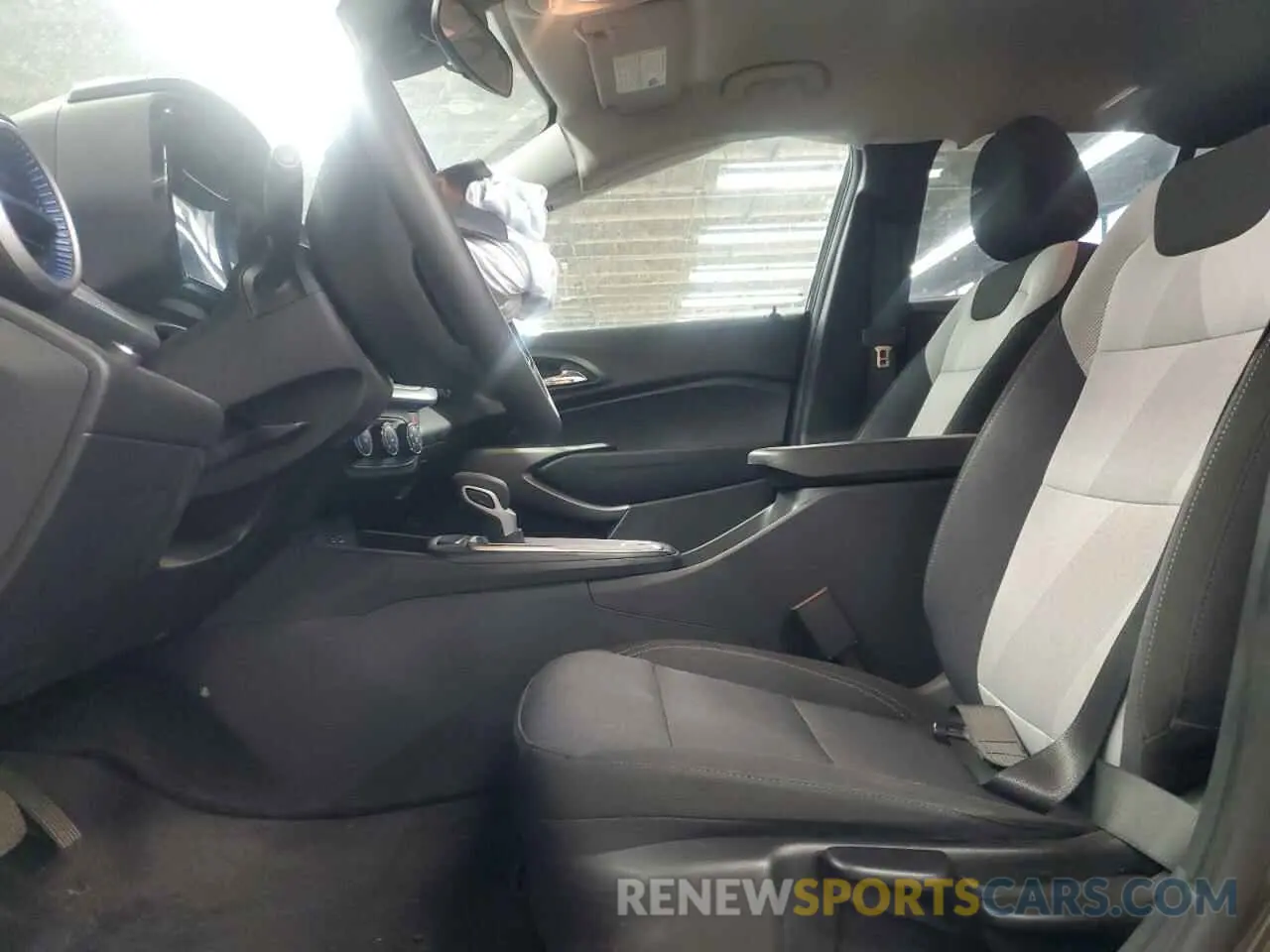 7 Photograph of a damaged car KL77LFE20RC158656 CHEVROLET TRAX 2024