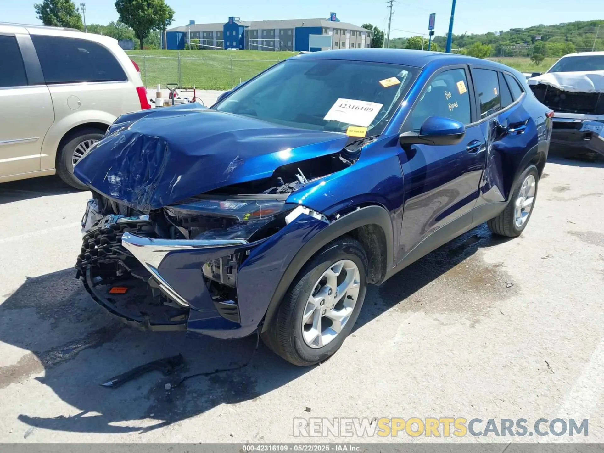 2 Photograph of a damaged car KL77LFE21RC045010 CHEVROLET TRAX 2024