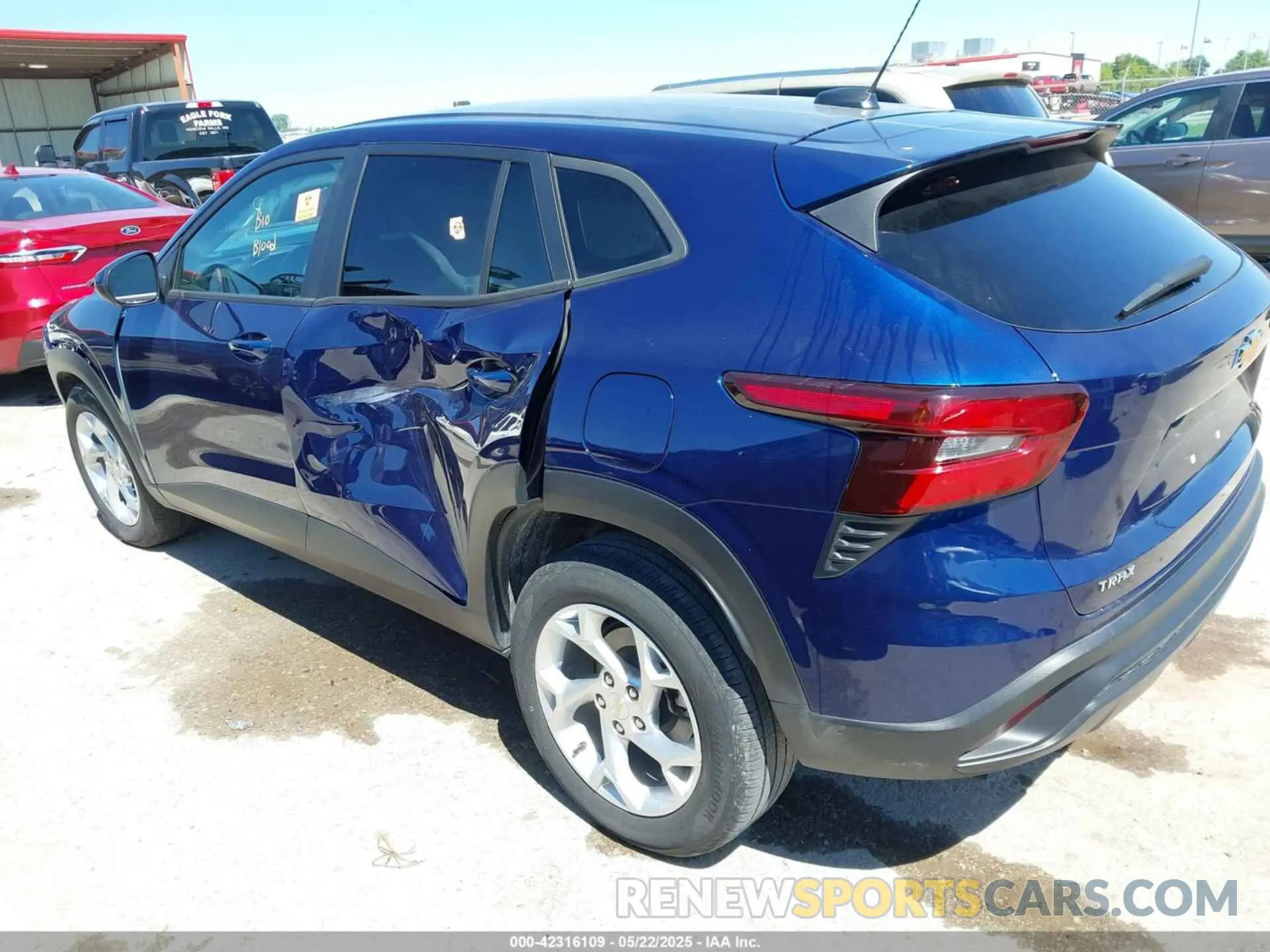 3 Photograph of a damaged car KL77LFE21RC045010 CHEVROLET TRAX 2024