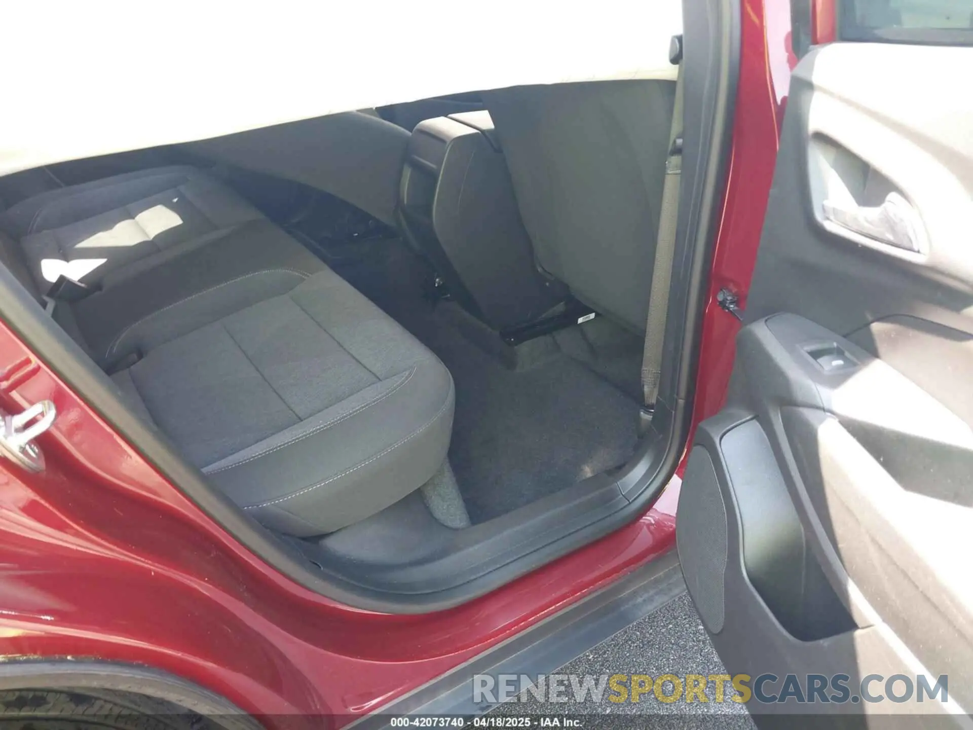 8 Фотография поврежденного автомобиля KL77LFE21RC094353 CHEVROLET TRAX 2024