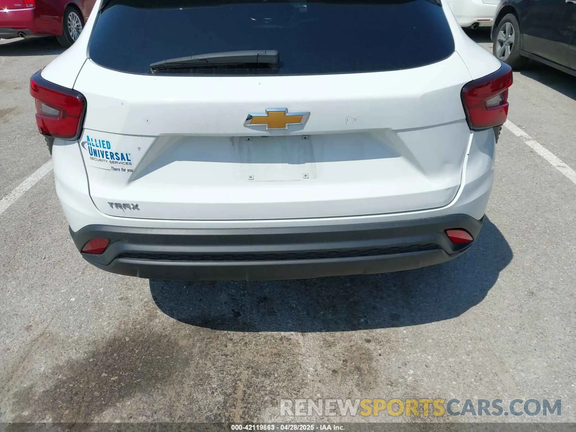 17 Фотография поврежденного автомобиля KL77LFE21RC140053 CHEVROLET TRAX 2024