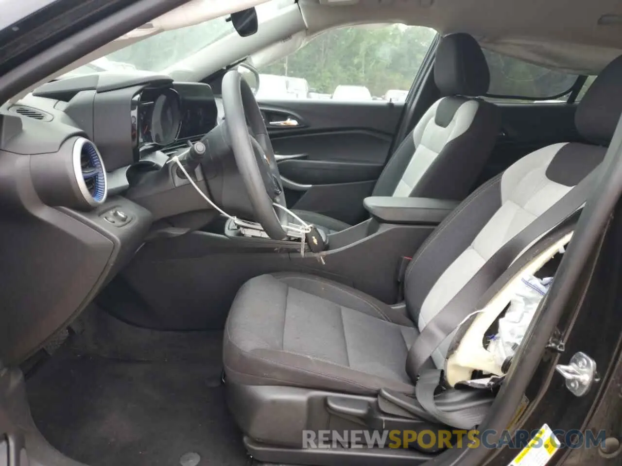 7 Photograph of a damaged car KL77LFE21RC161632 CHEVROLET TRAX 2024