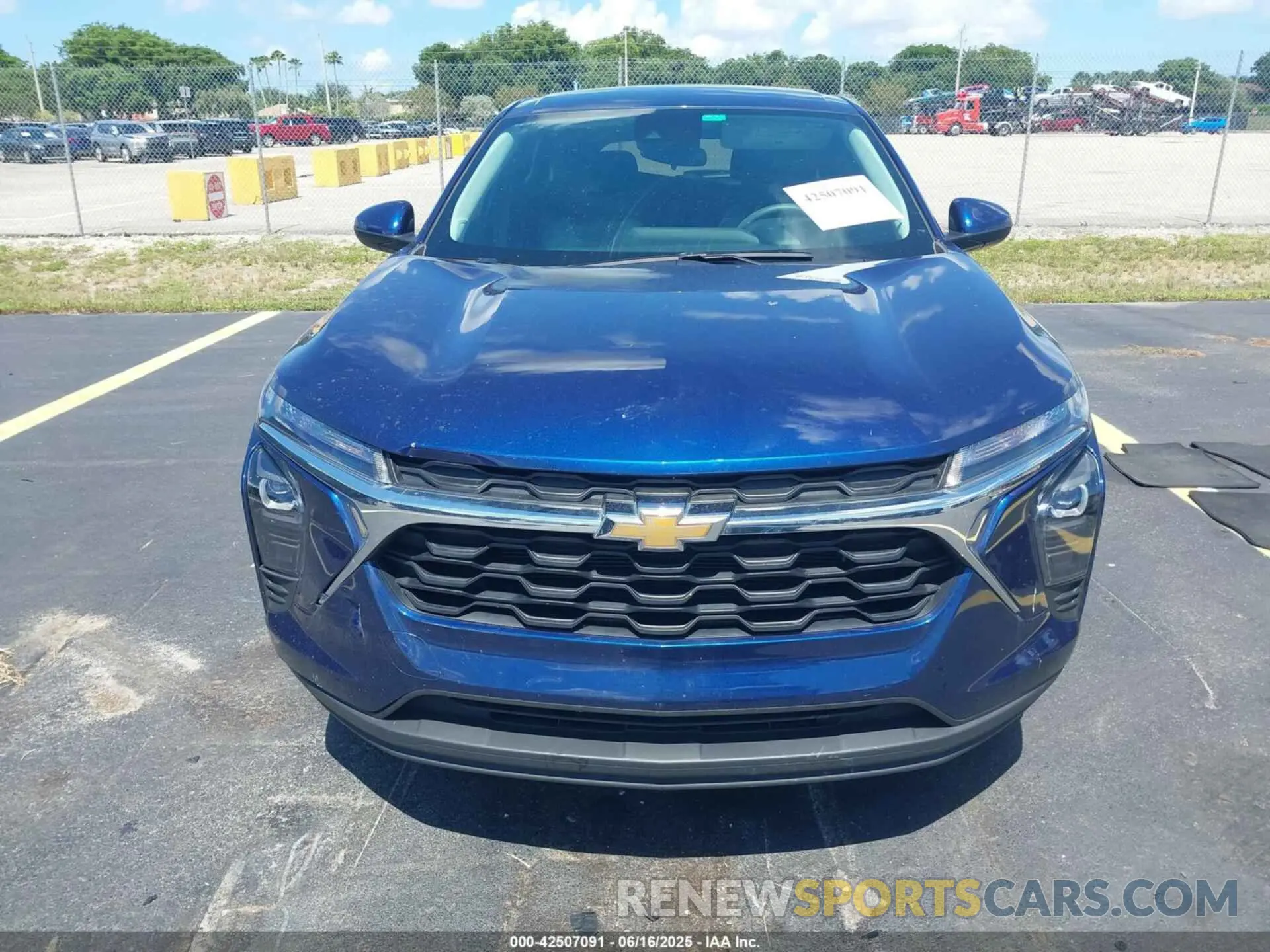 12 Фотография поврежденного автомобиля KL77LFE21RC162568 CHEVROLET TRAX 2024