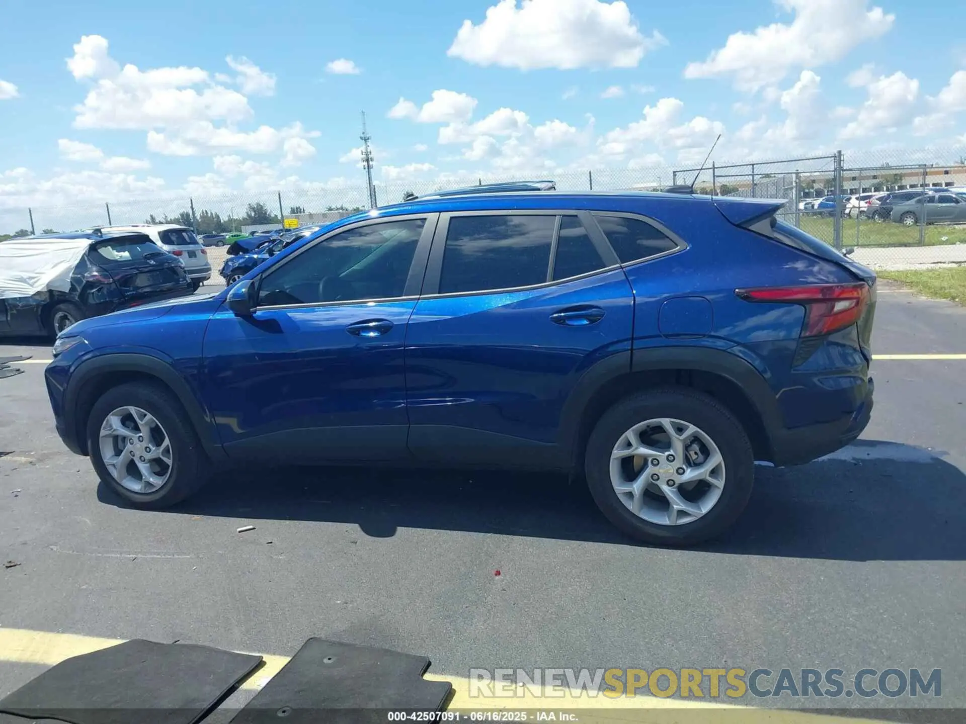 14 Фотография поврежденного автомобиля KL77LFE21RC162568 CHEVROLET TRAX 2024