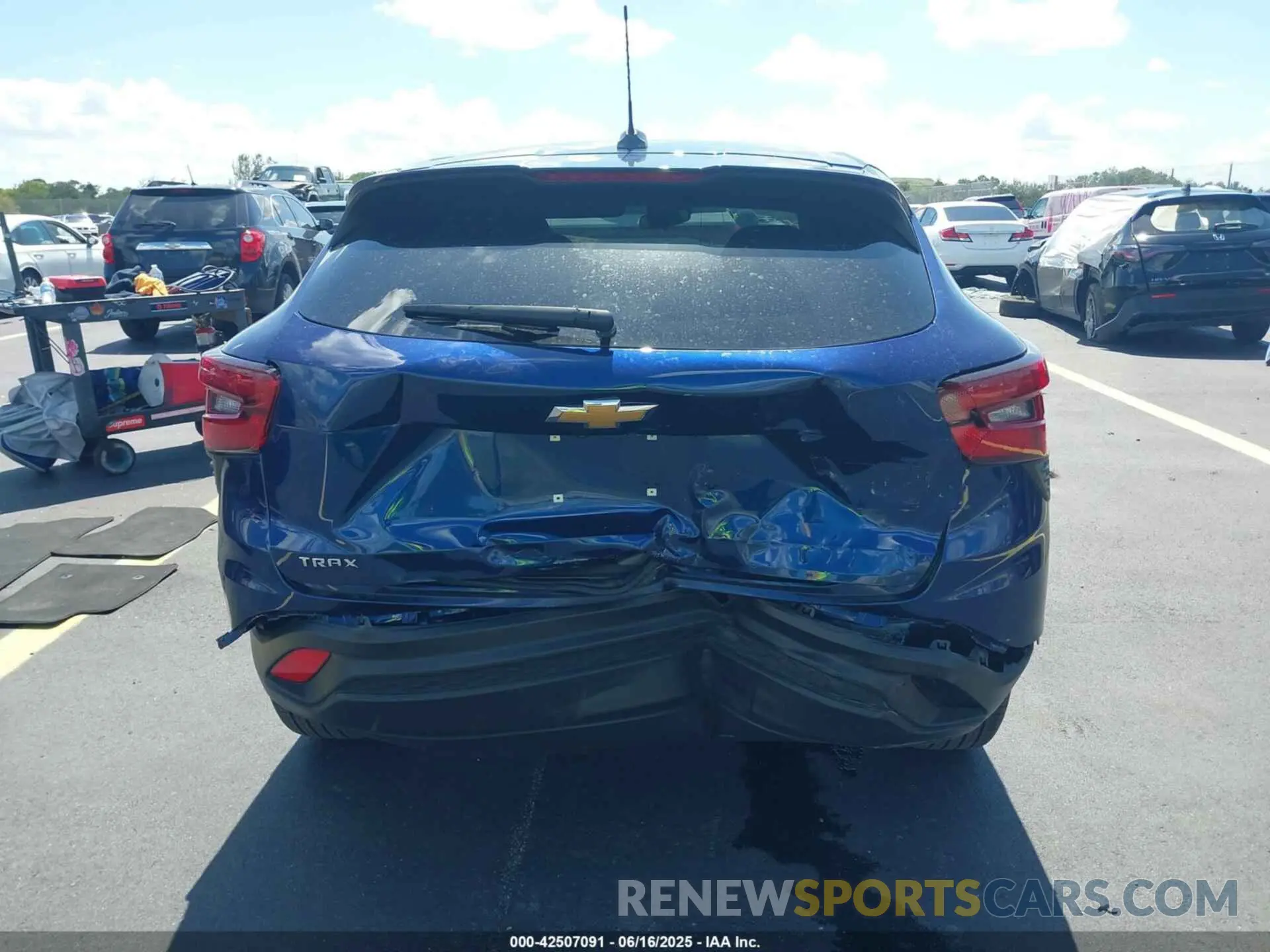 16 Фотография поврежденного автомобиля KL77LFE21RC162568 CHEVROLET TRAX 2024