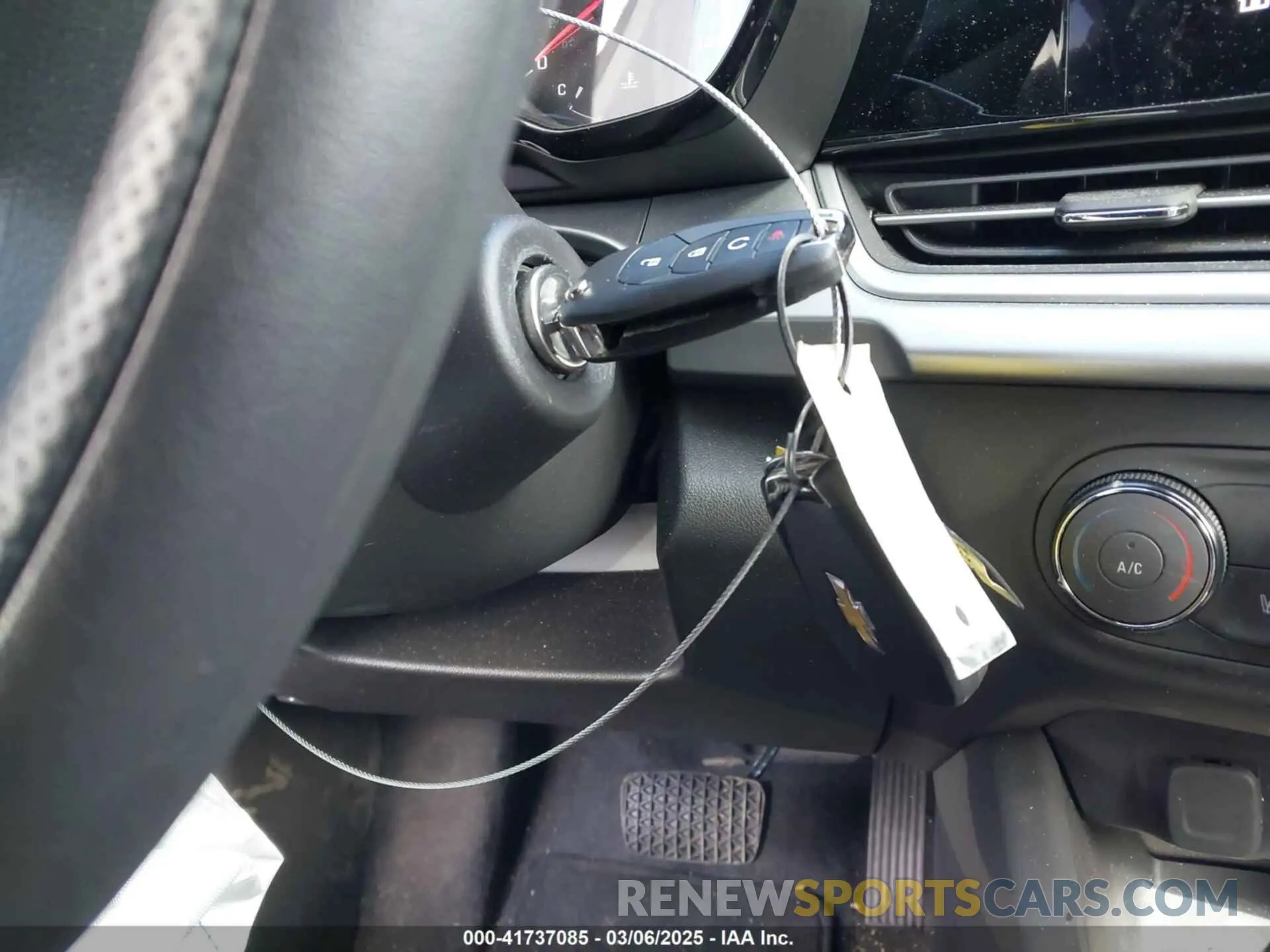 11 Photograph of a damaged car KL77LFE21RC215592 CHEVROLET TRAX 2024