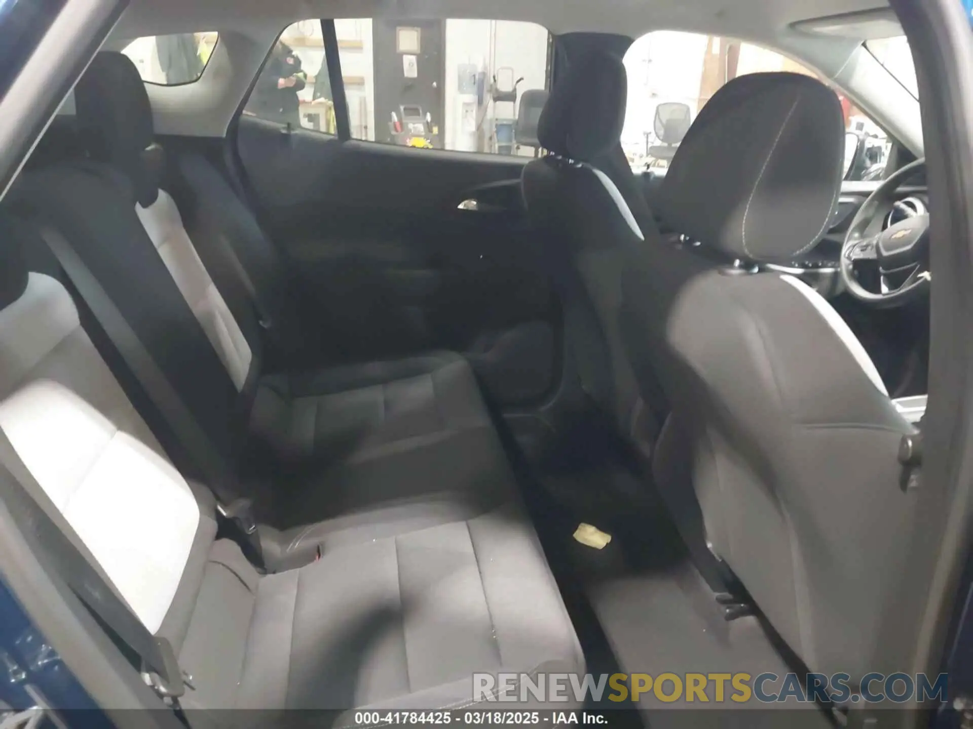 8 Photograph of a damaged car KL77LFE22RC100676 CHEVROLET TRAX 2024