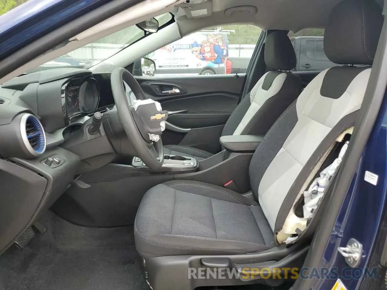 7 Photograph of a damaged car KL77LFE22RC136318 CHEVROLET TRAX 2024