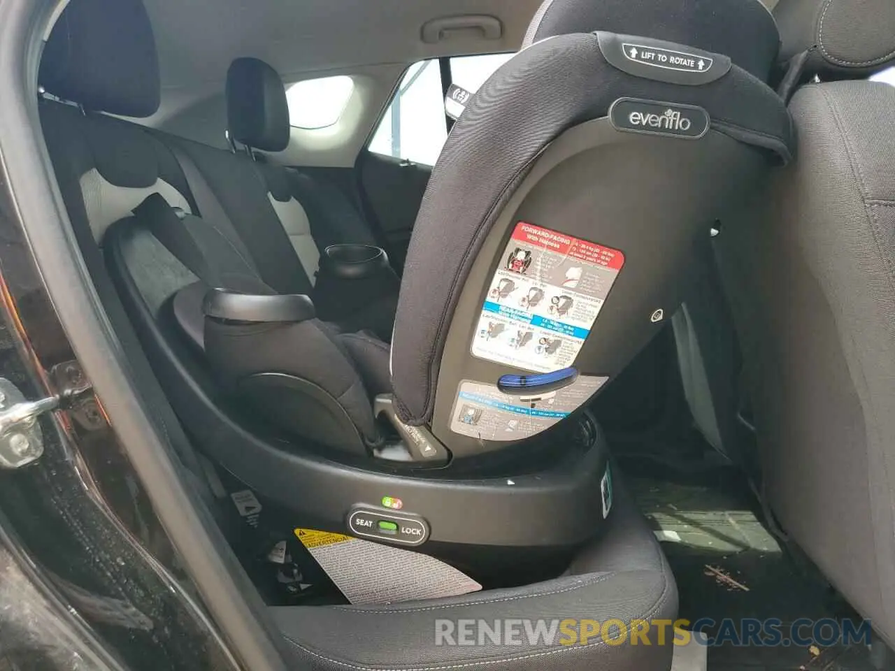 11 Фотография поврежденного автомобиля KL77LFE22RC163728 CHEVROLET TRAX 2024