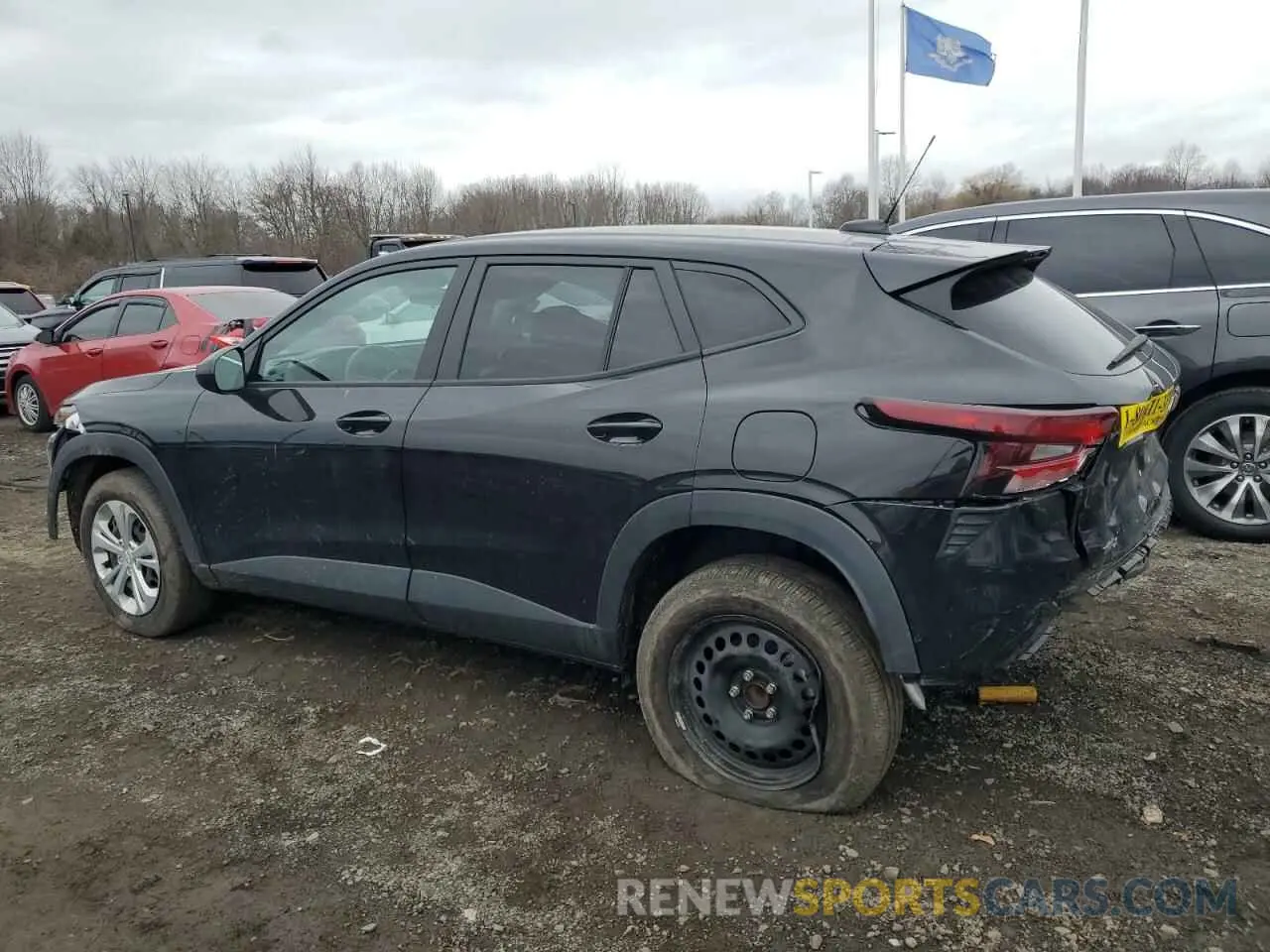 2 Фотография поврежденного автомобиля KL77LFE22RC194249 CHEVROLET TRAX 2024