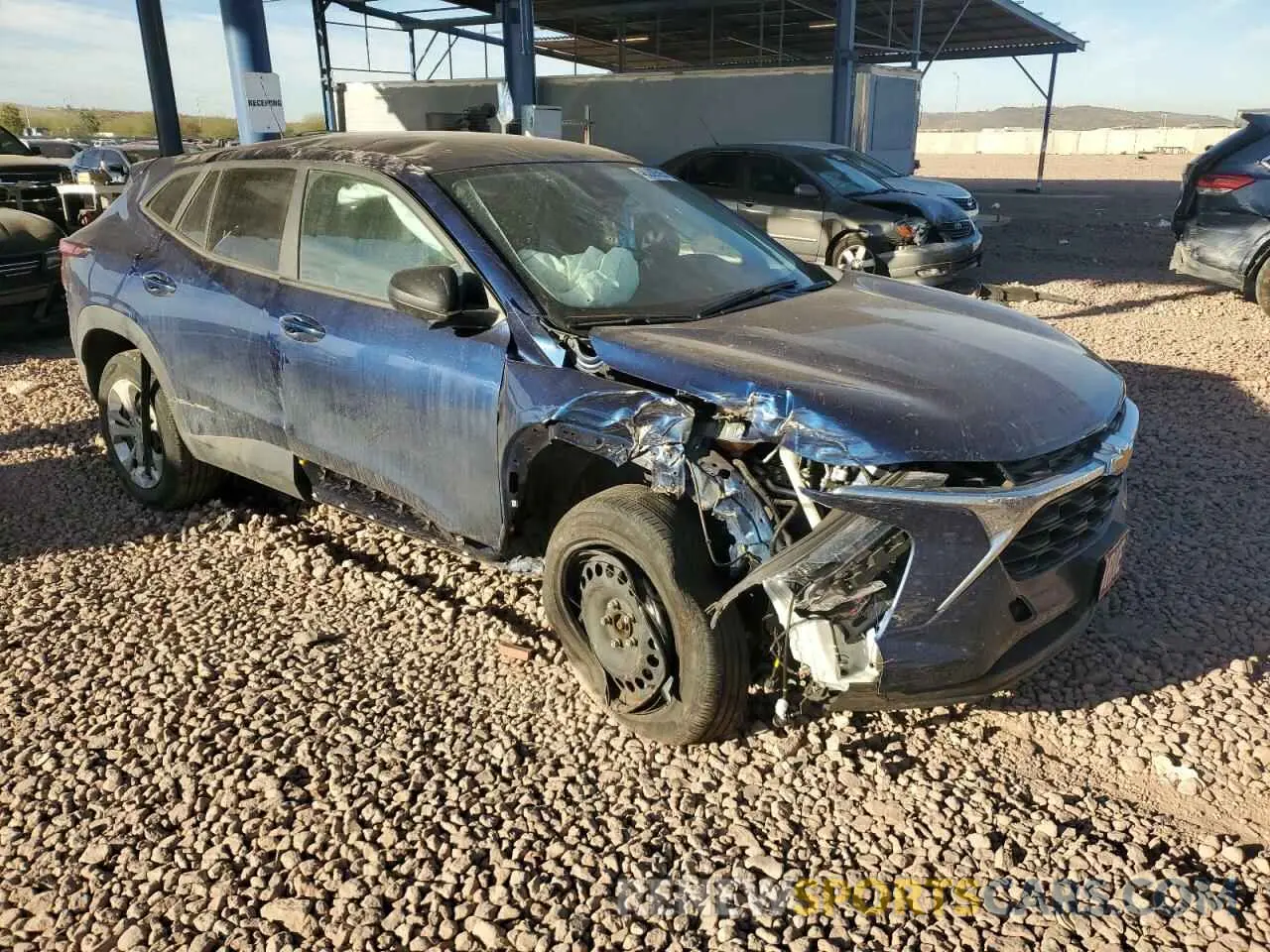 4 Фотография поврежденного автомобиля KL77LFE23RC000618 CHEVROLET TRAX 2024