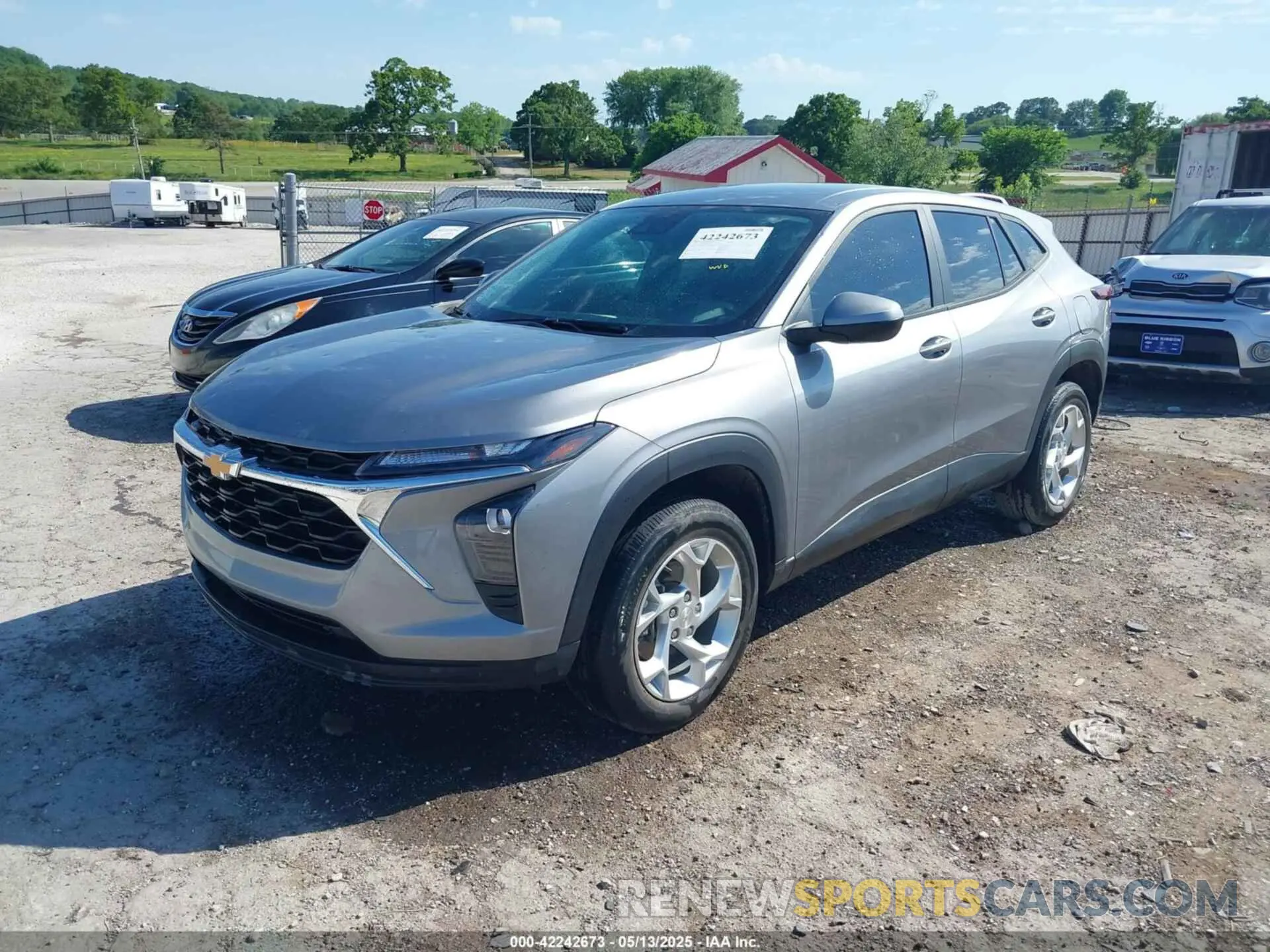 2 Photograph of a damaged car KL77LFE23RC112402 CHEVROLET TRAX 2024