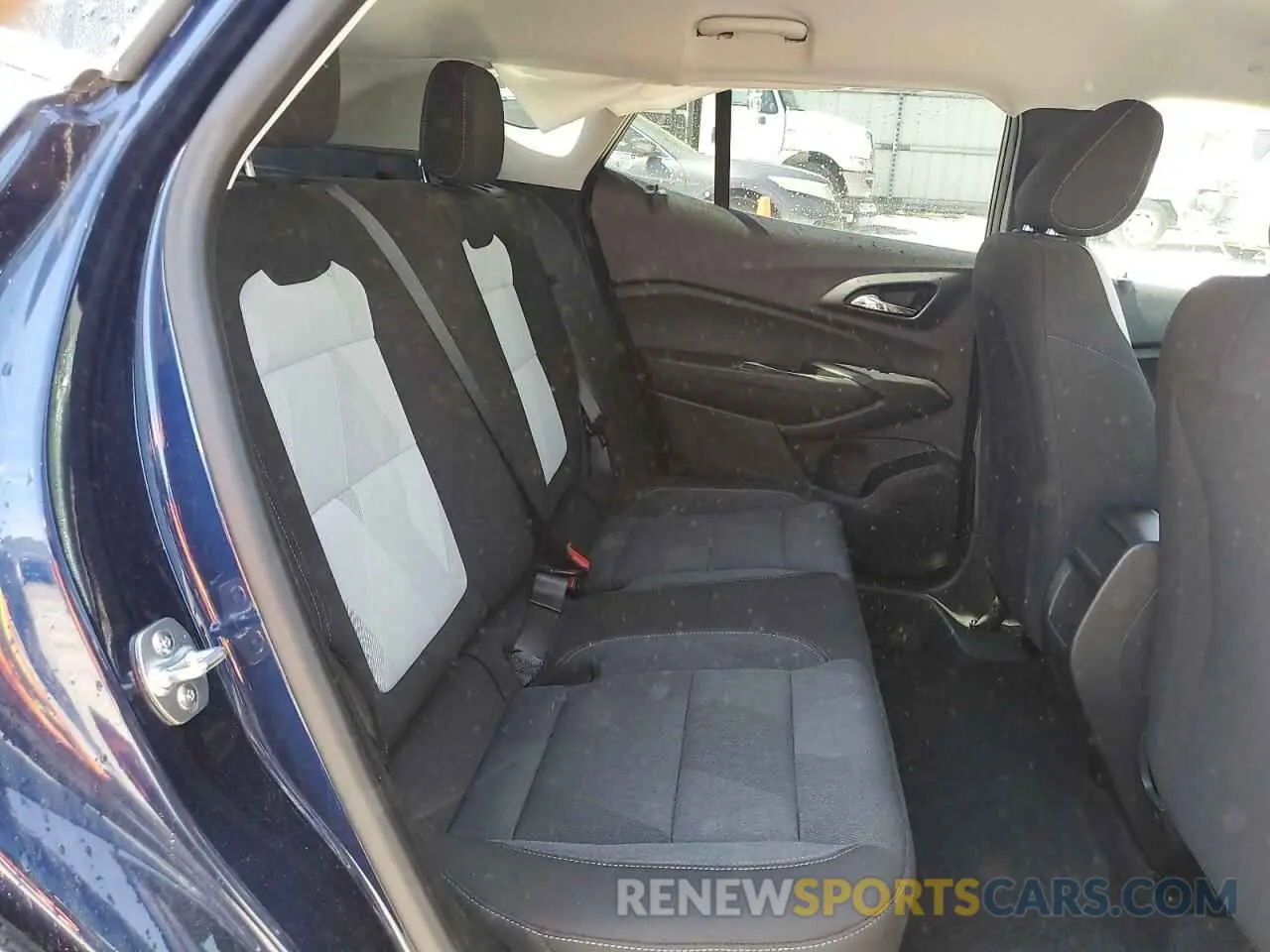 11 Фотография поврежденного автомобиля KL77LFE23RC163043 CHEVROLET TRAX 2024