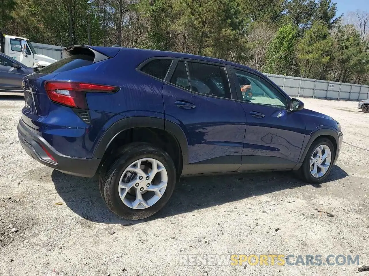 3 Фотография поврежденного автомобиля KL77LFE23RC163043 CHEVROLET TRAX 2024