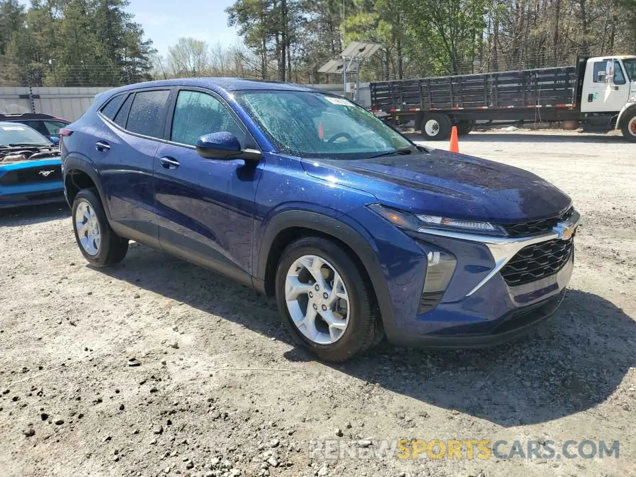 4 Фотография поврежденного автомобиля KL77LFE23RC163043 CHEVROLET TRAX 2024